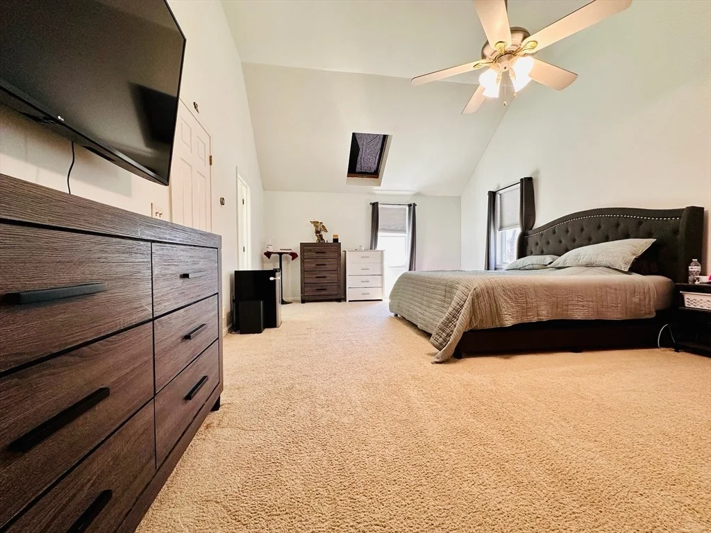 Photo of 62 Edgemere Blvd