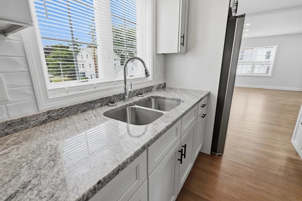 Photo of 489 Spring