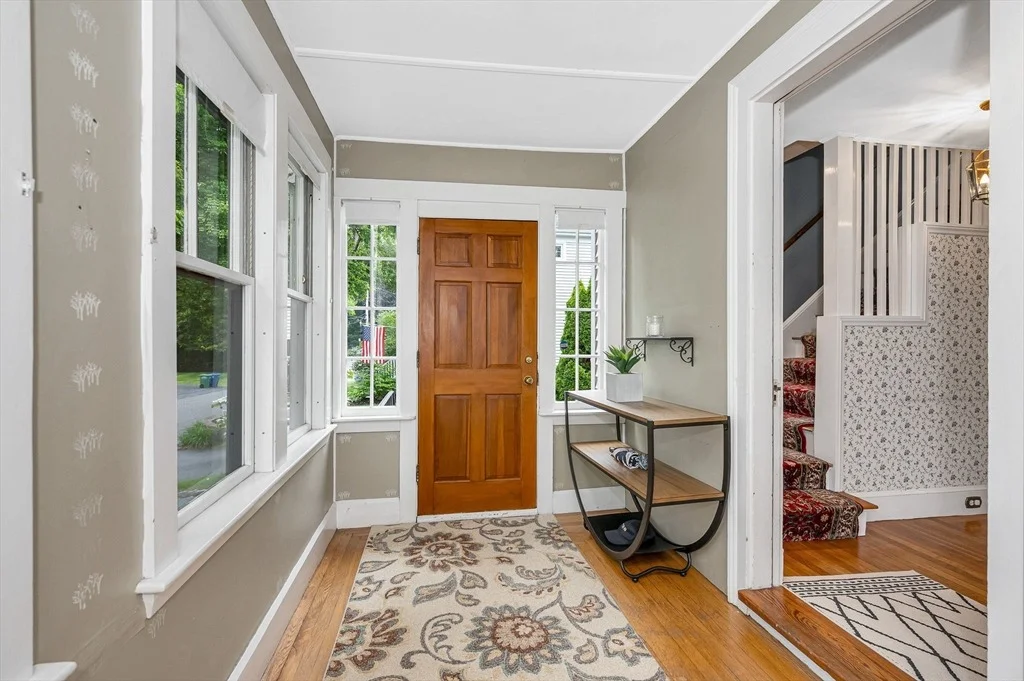 Photo of 35 Warren Avenue
