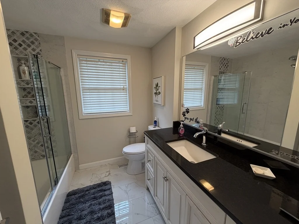 Photo of 25 Winston Cir
