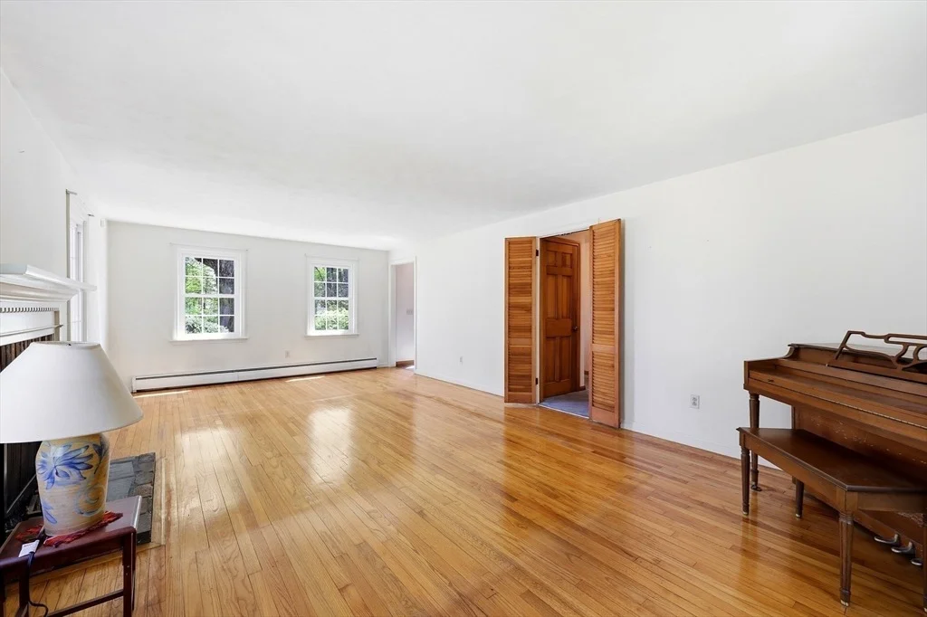 Photo of 291 Forest Glen