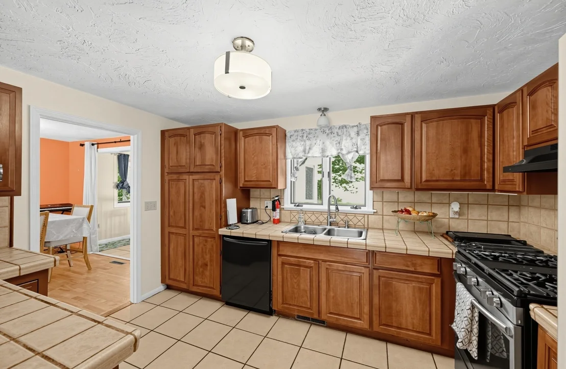 Photo of 7 Balsam Dr