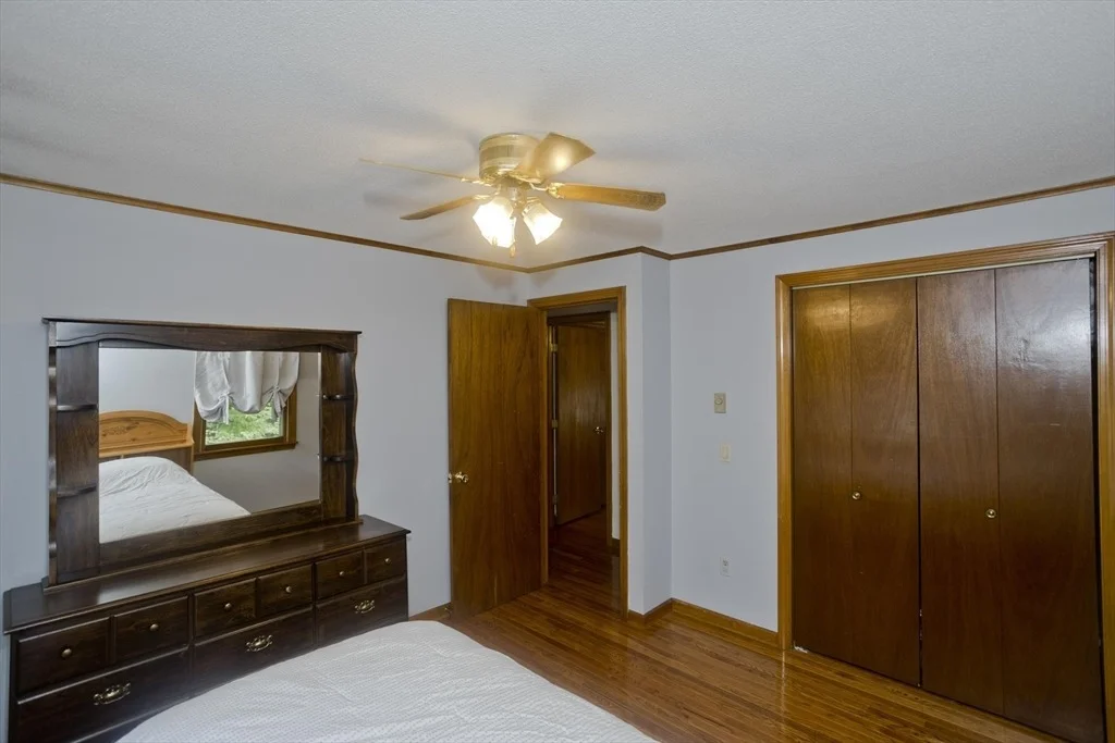 Photo of 597 Amherst Rd