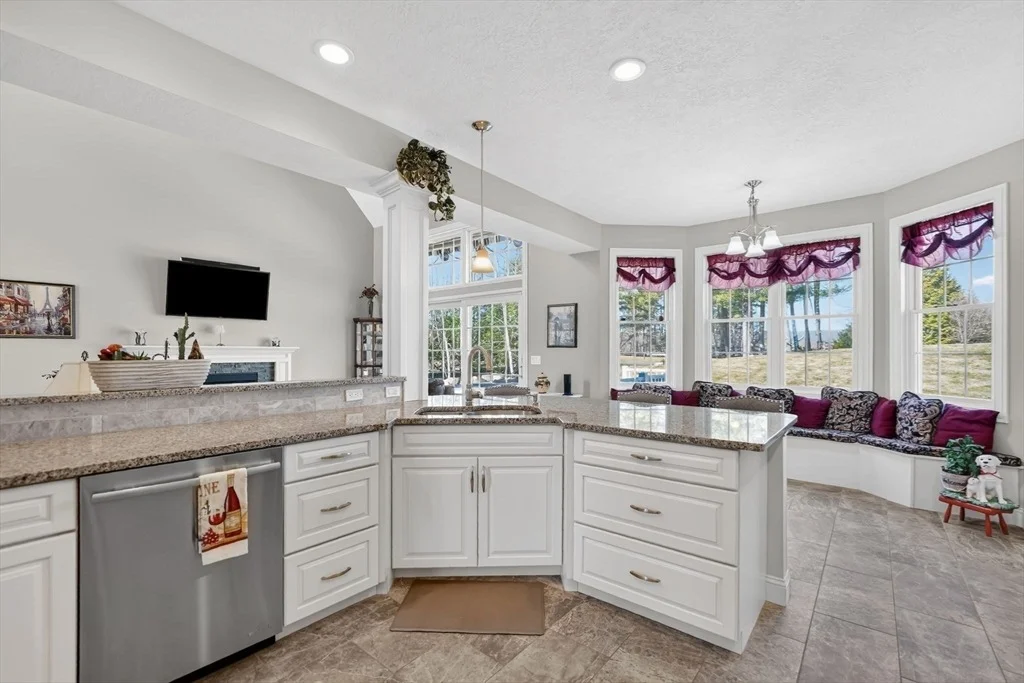 Photo of 2 Sugar Maple Ln