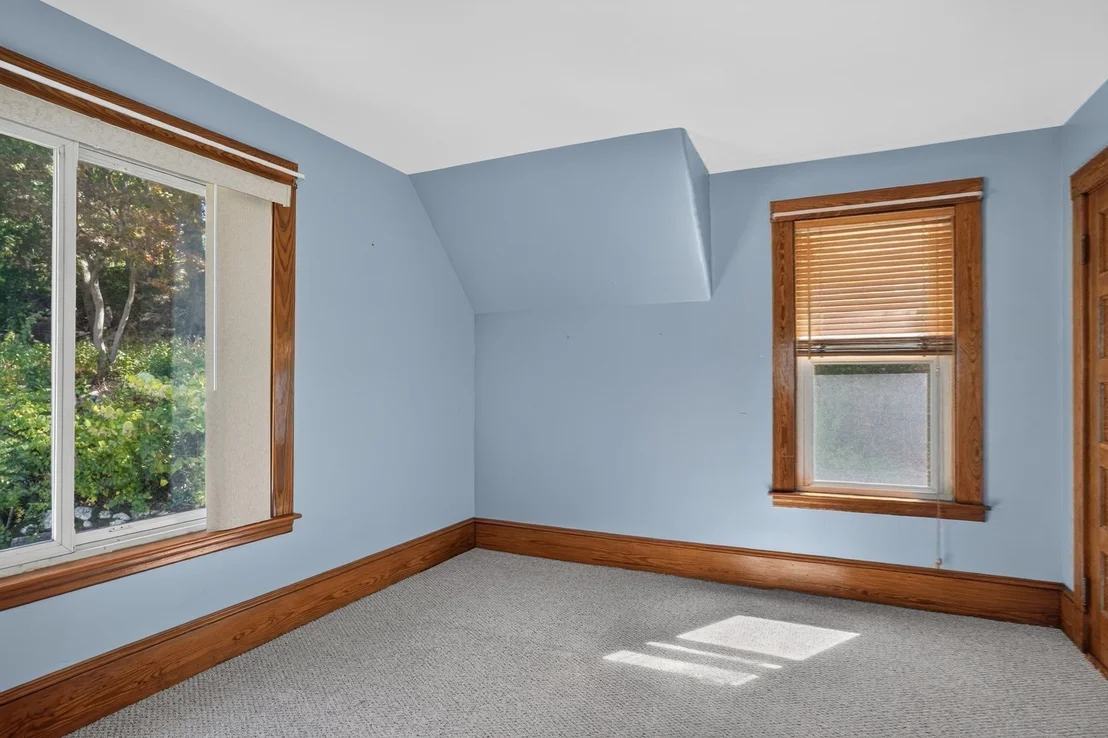 Photo of 1 Wakefield Avenue