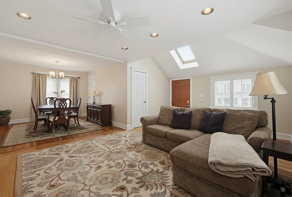 Photo of 16 Coolidge Ave