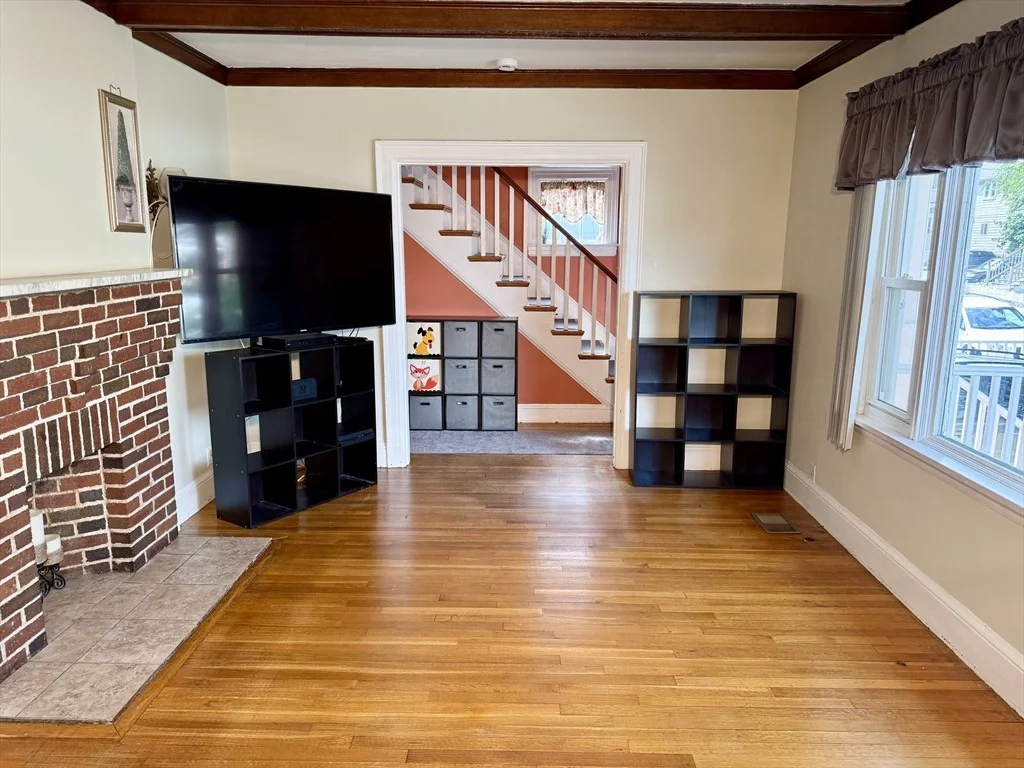Photo of 17 Chisholm St