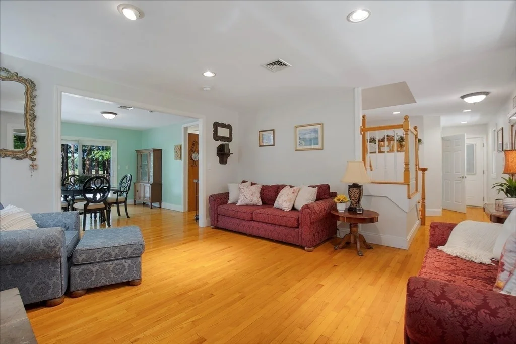 Photo of 290 Mendell Rd