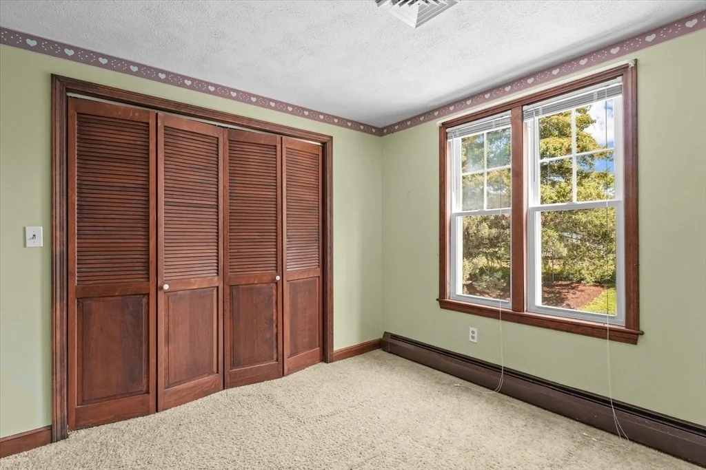 Photo of 85 Rosewood Dr