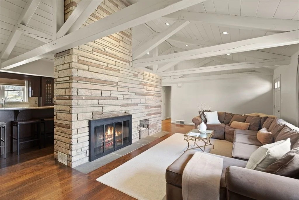 Photo of 76 Walnut St