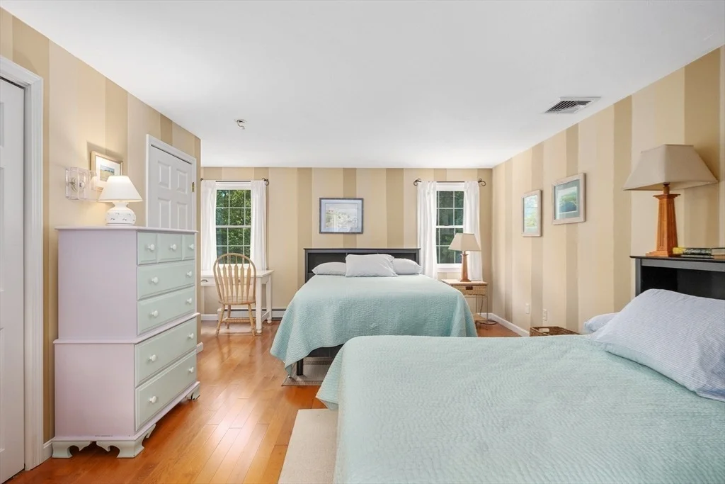 Photo of 2 Julie Ln