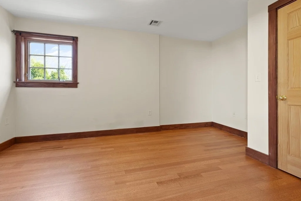 Photo of 28 Boathouse Ln