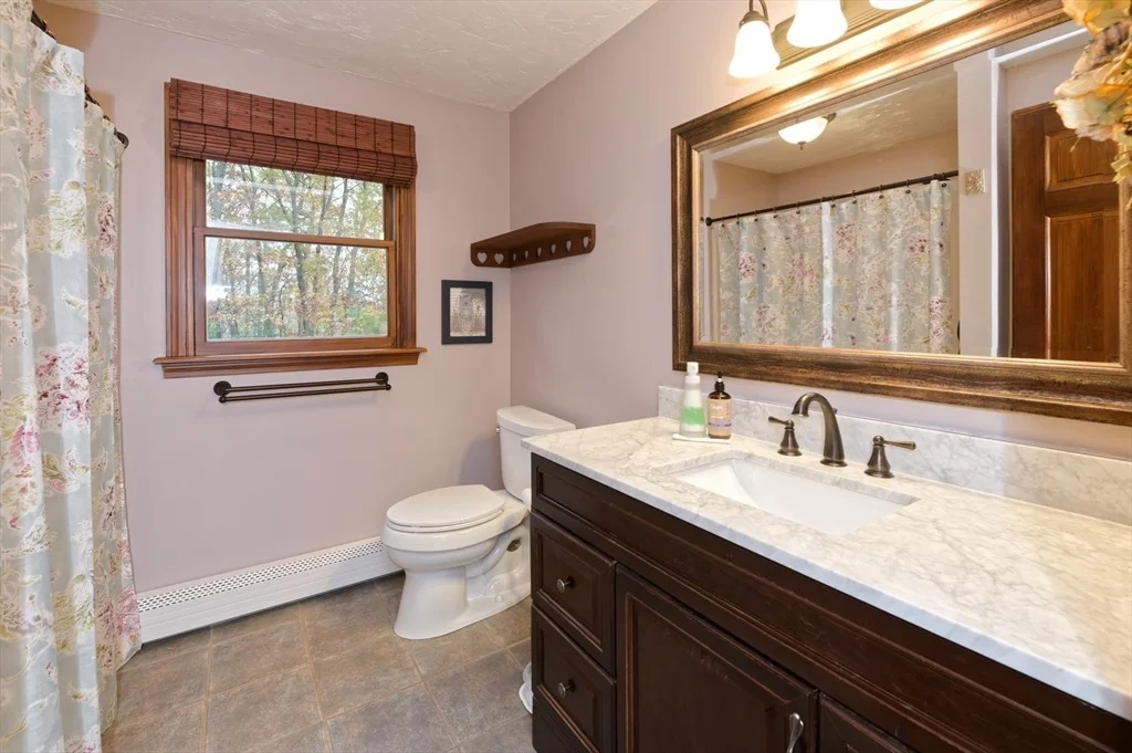 Photo of 6 Rainbow Dr
