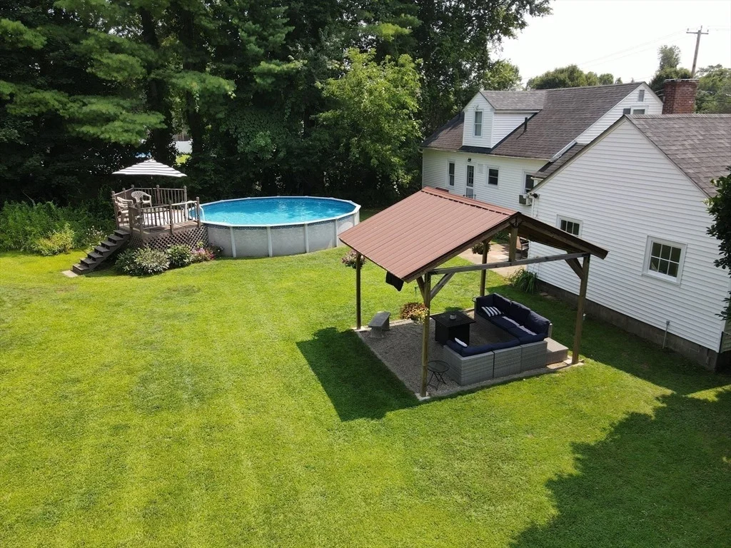 Photo of 84 Thayer Rd