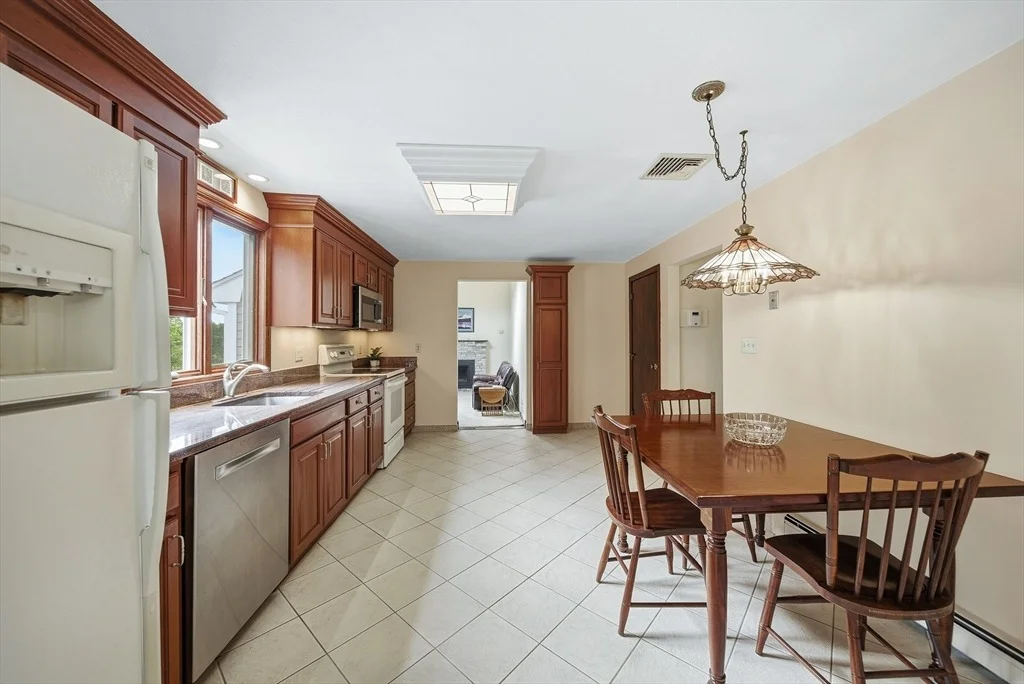 Photo of 12 Thomas Cir