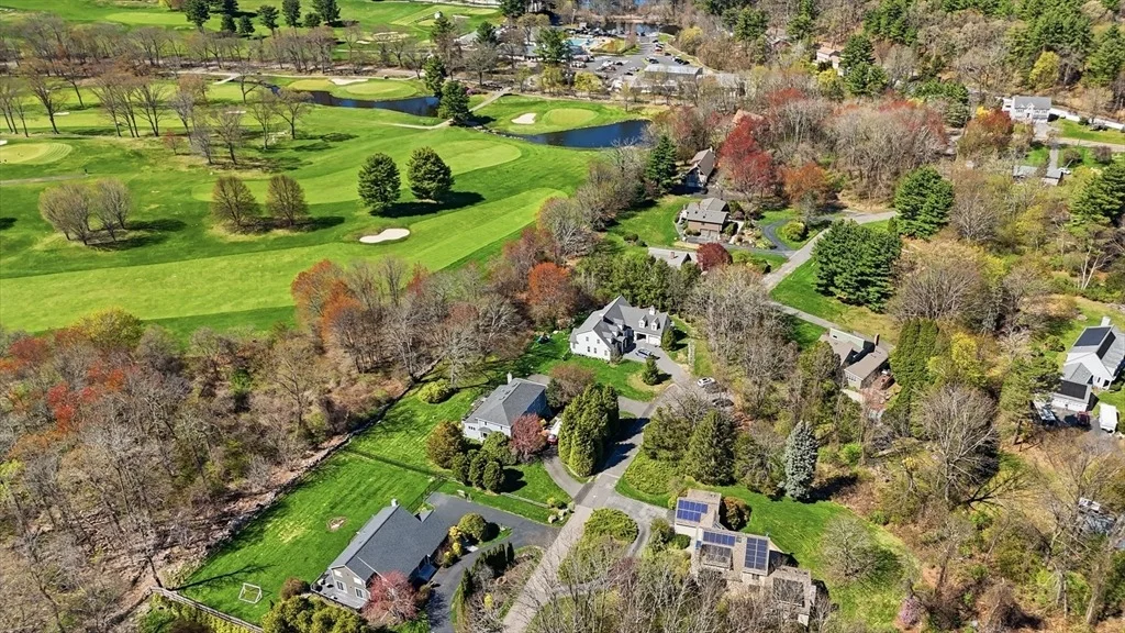 Photo of 641 Salem End Road