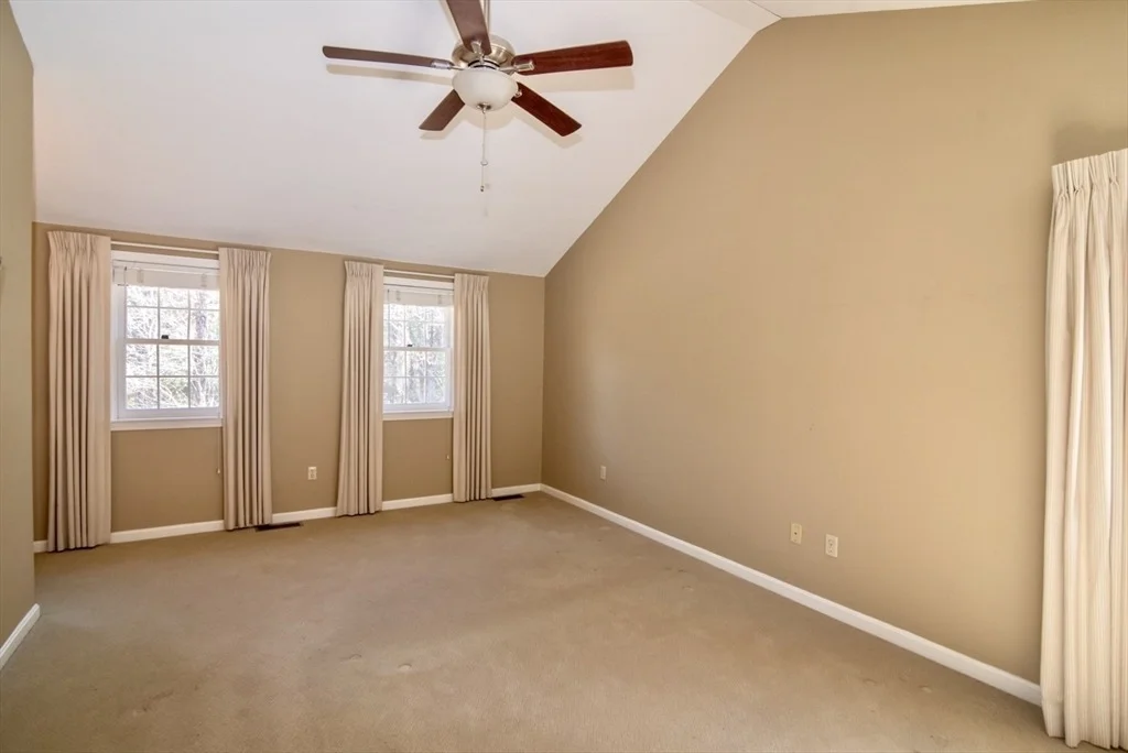 Photo of 49 Kristin Dr