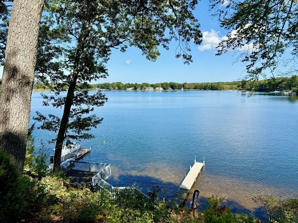 Photo of 24 Shore Rd