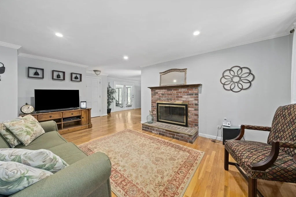 Photo of 6 Morningside Ln