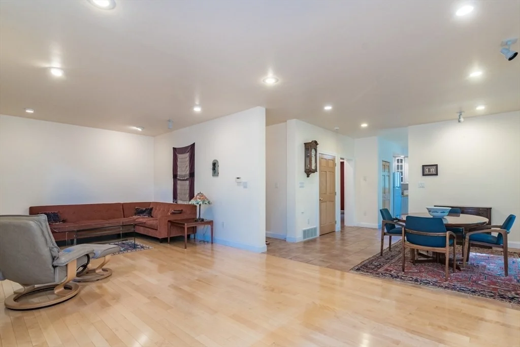 Photo of 62 Fairview Ave