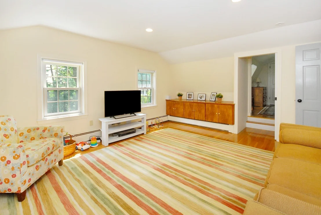 Photo of 46 Tarbell Spring