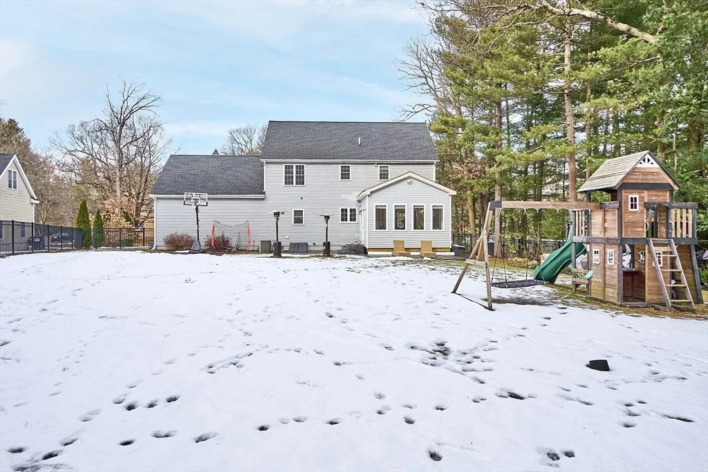 Photo of 75 Chestnut St