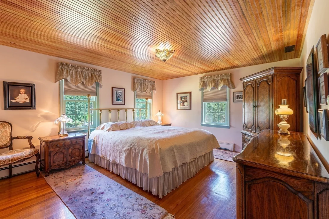 Photo of 120 Rolling Ridge Rd