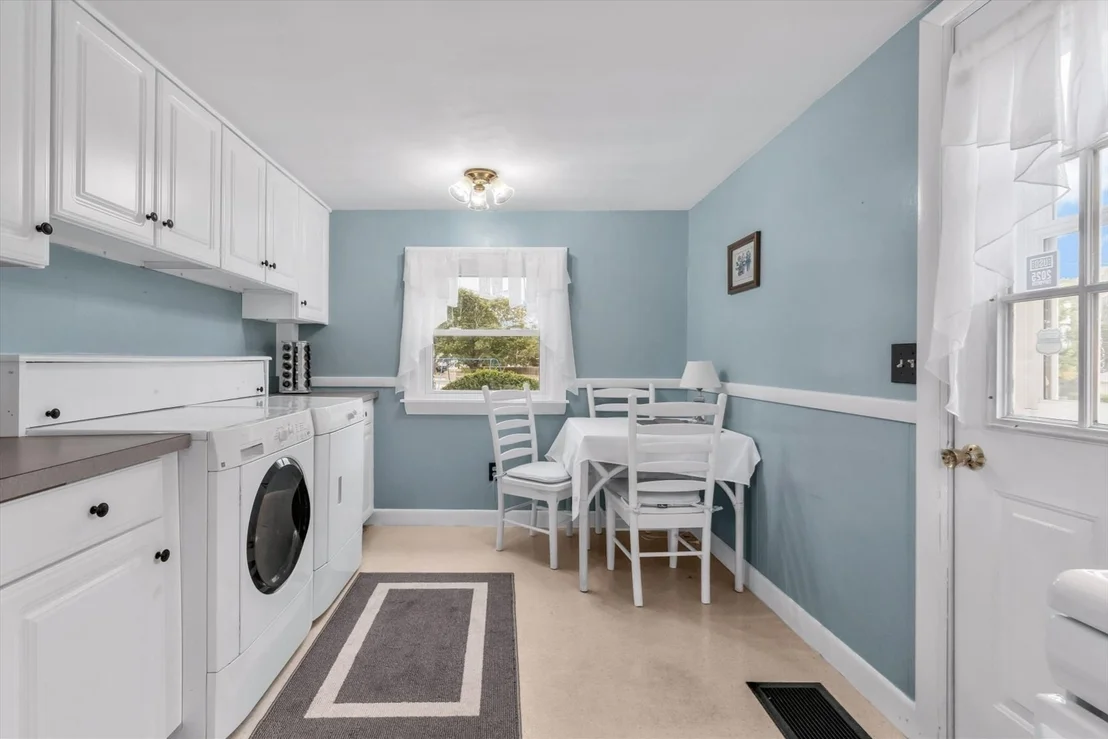 Photo of 7 Queens Bay Ln