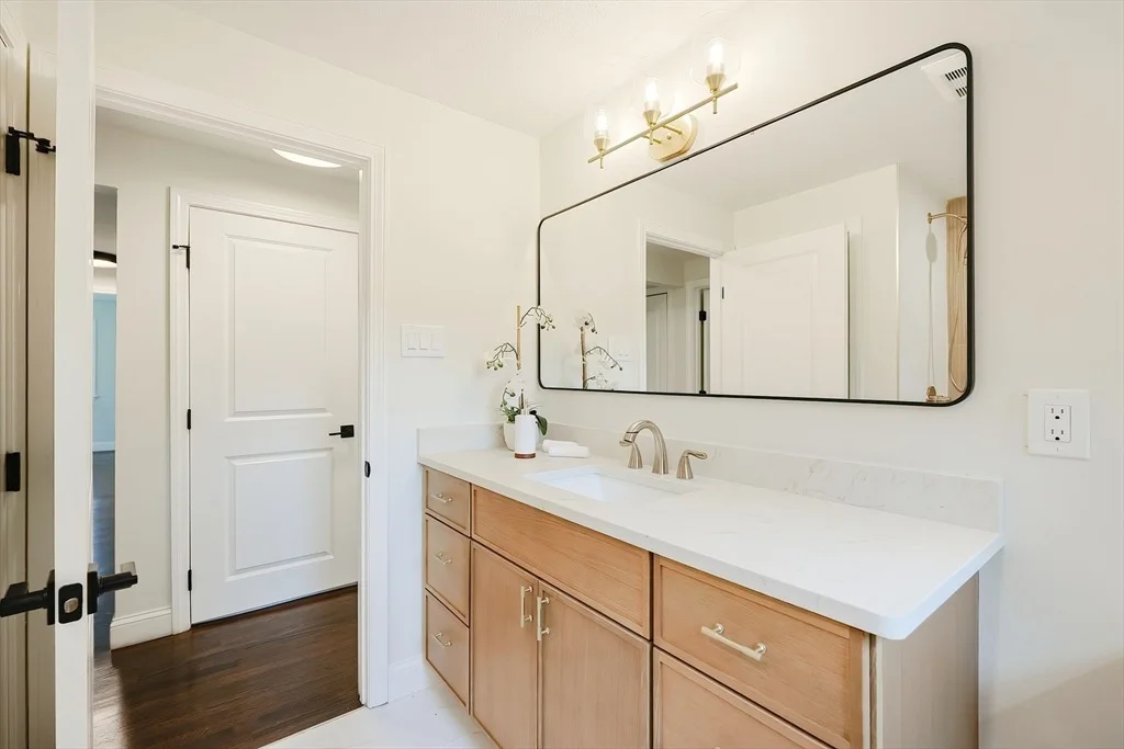 Photo of 8 Ridge Dr