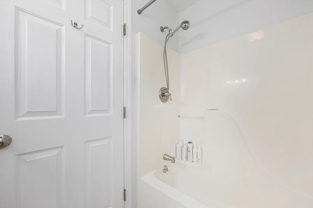Photo of Unit F at 184 Hancock St