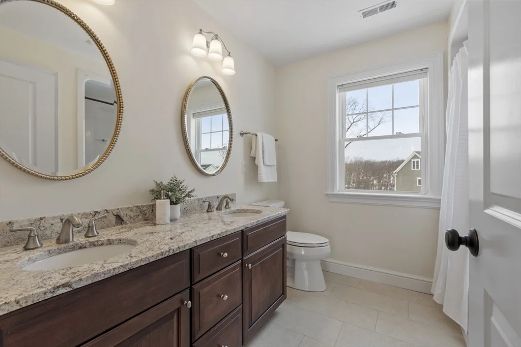 Photo of 64 Old Stone Cir