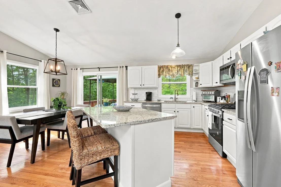 Photo of 32 Mountaindale Rd