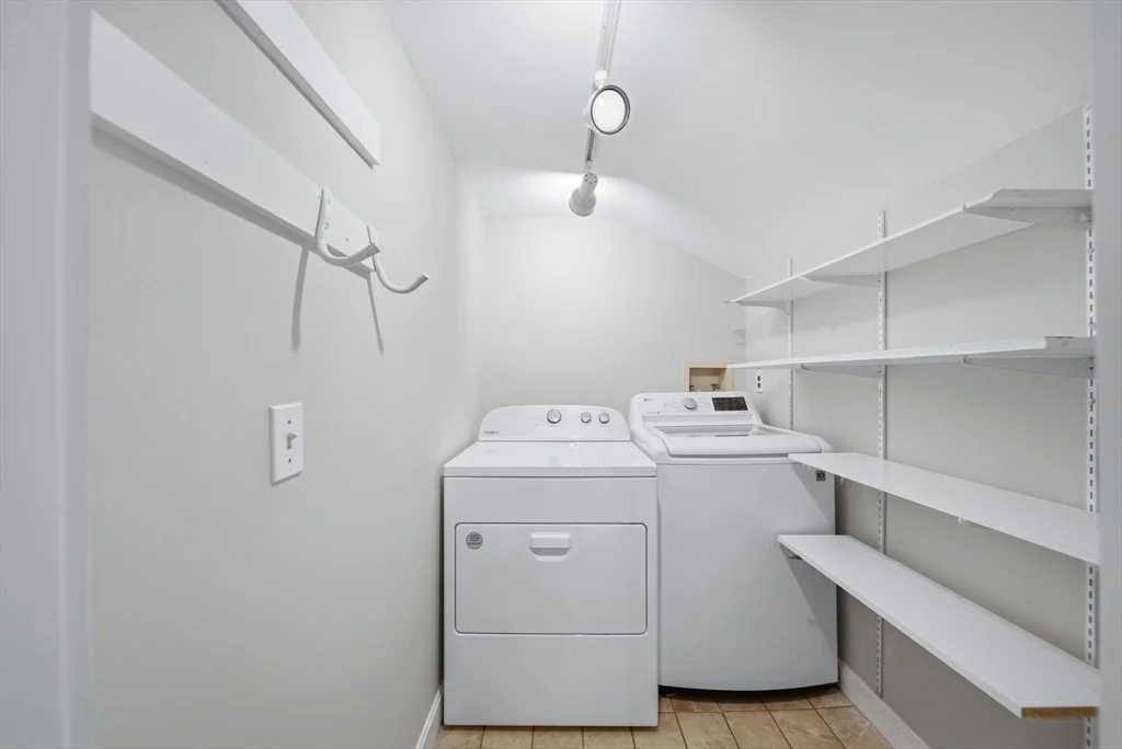 Photo of 8 Brackett Ave