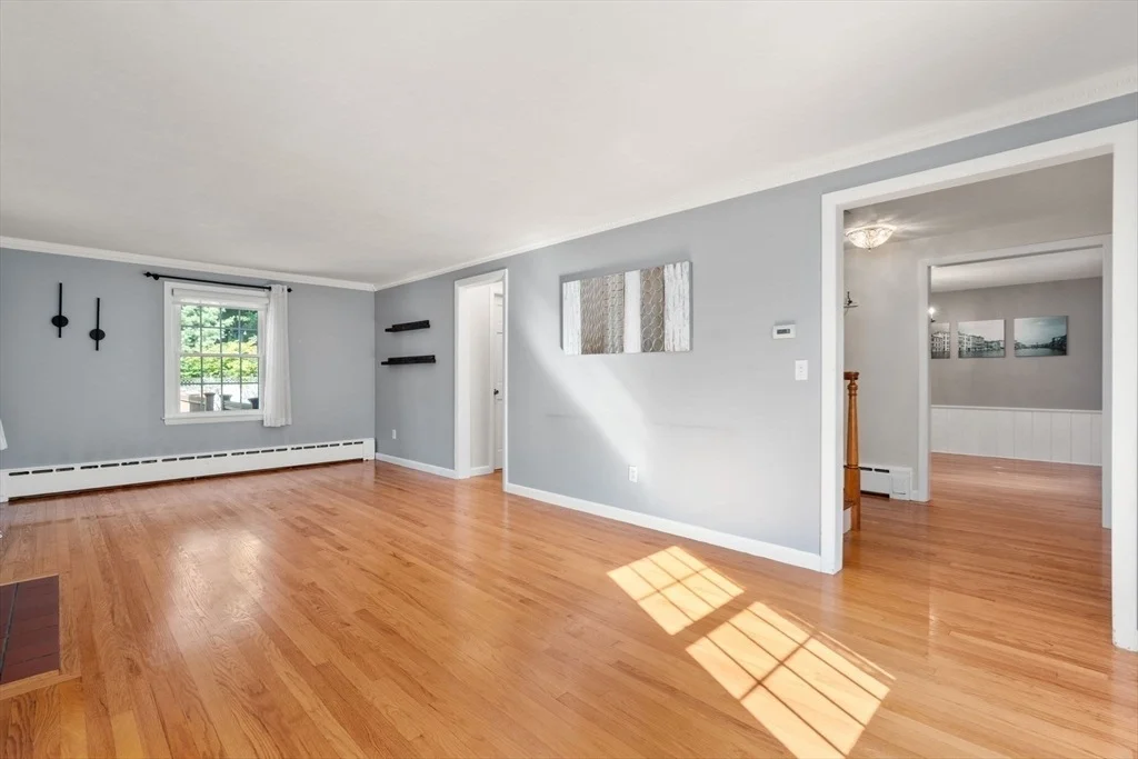 Photo of 144 Burbank Road