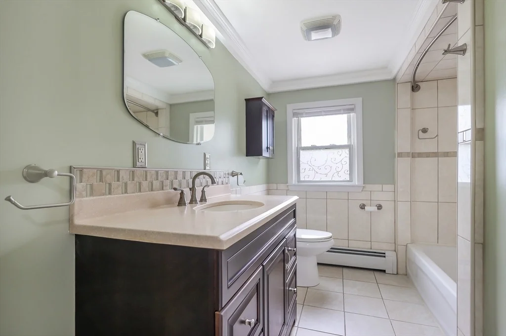 Photo of 26 Oakmeadow Ln