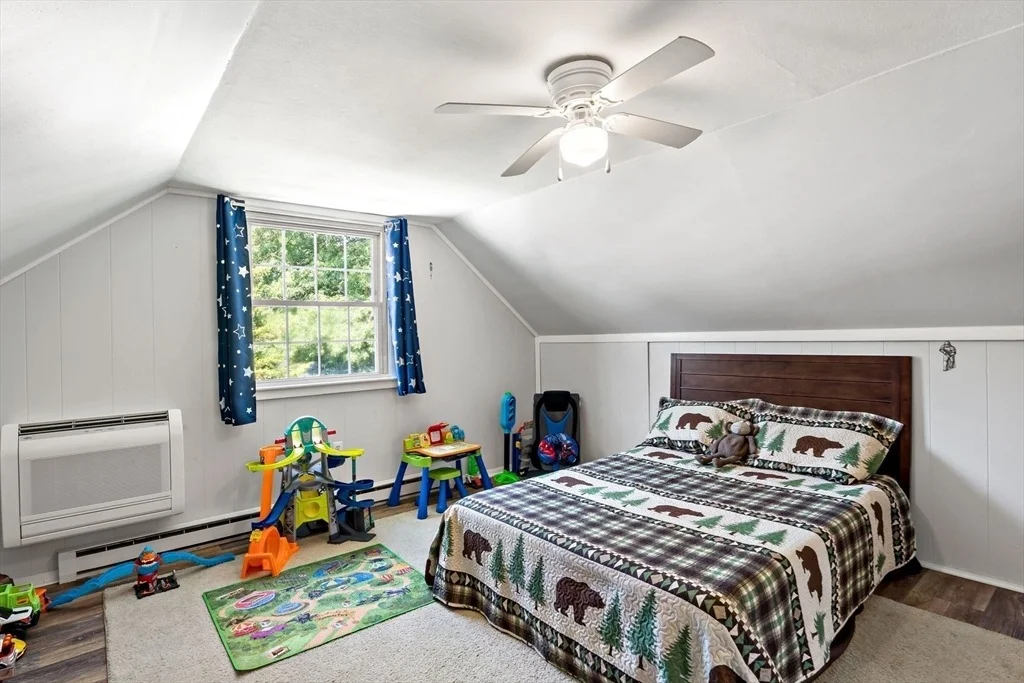 Photo of 80 Briggs Ln