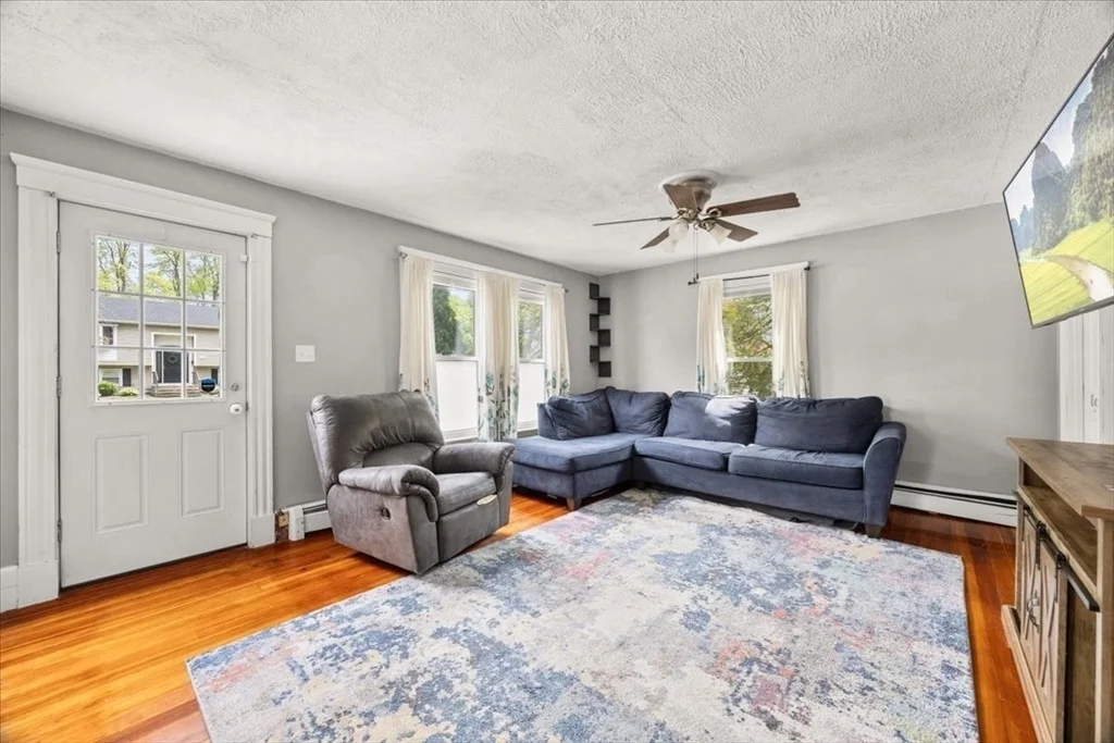Photo of 550 Pulaski Blvd