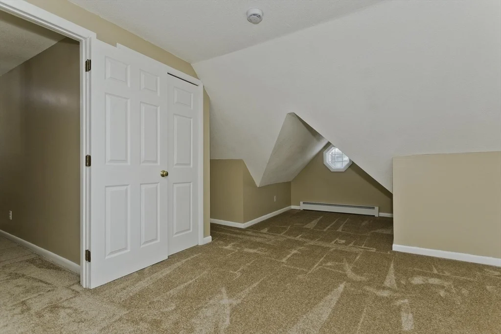 Photo of 85 Edgewater Rd