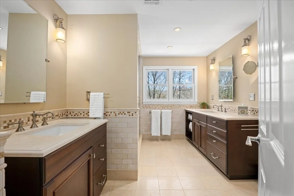 Photo of 25 Bunker Lane