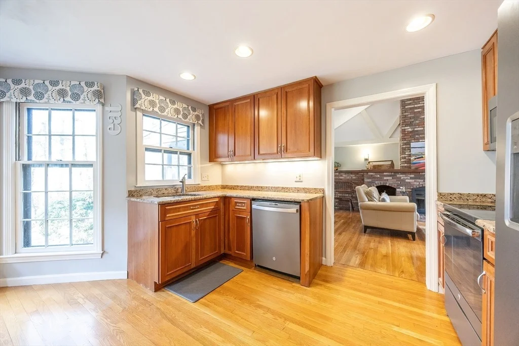 Photo of 11 Garry Dr