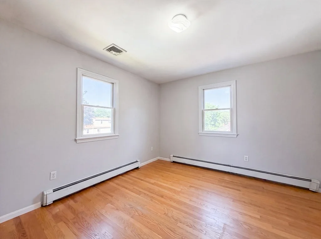 Photo of 4 Macarthur Cir