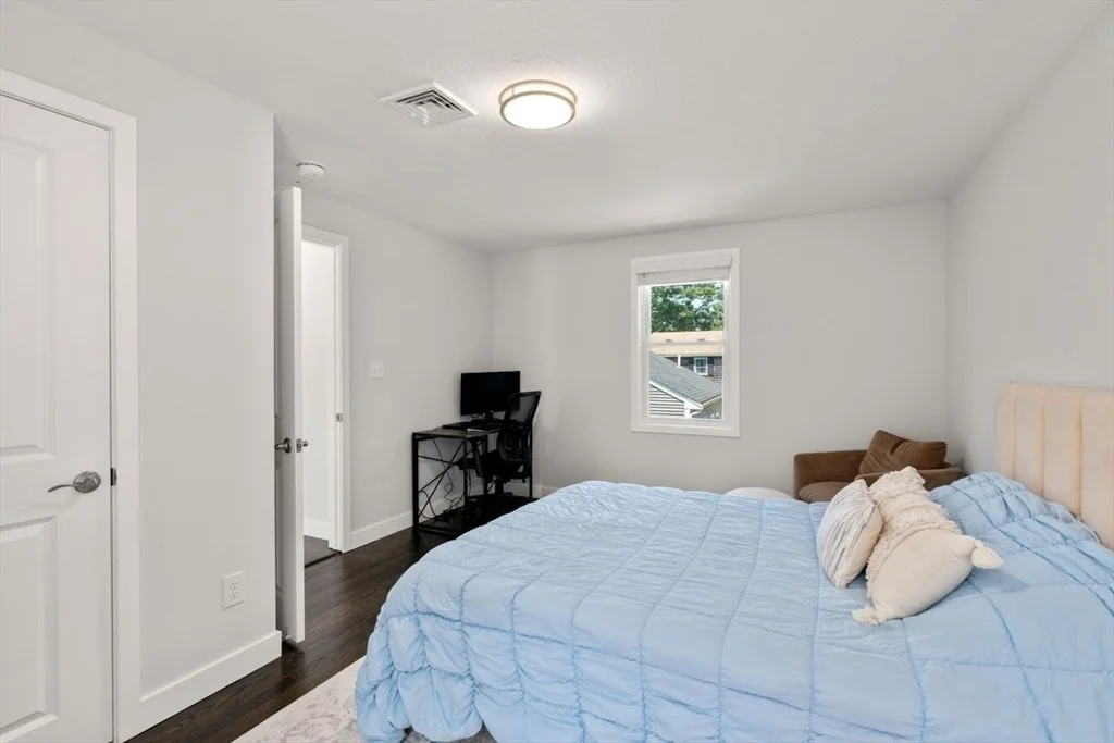 Photo of 9 Beach Rd