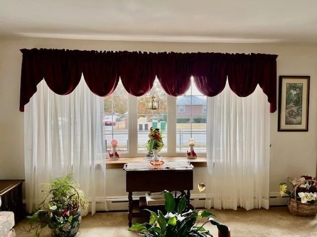 Photo of 566 Mckinstry Ave