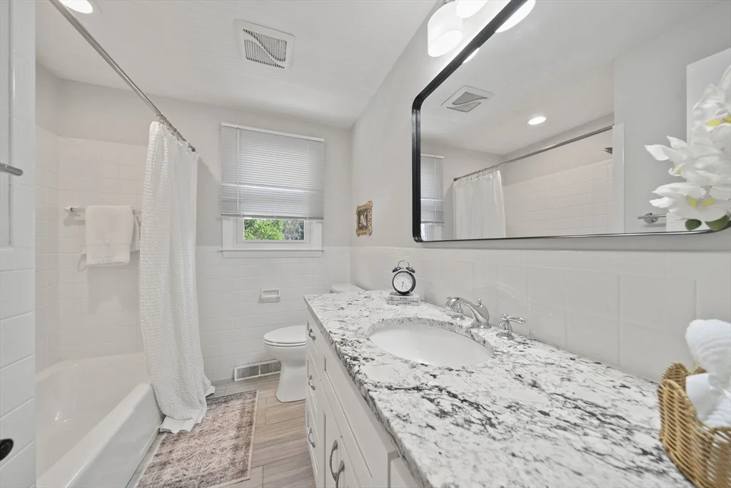 Photo of 178 Morse St