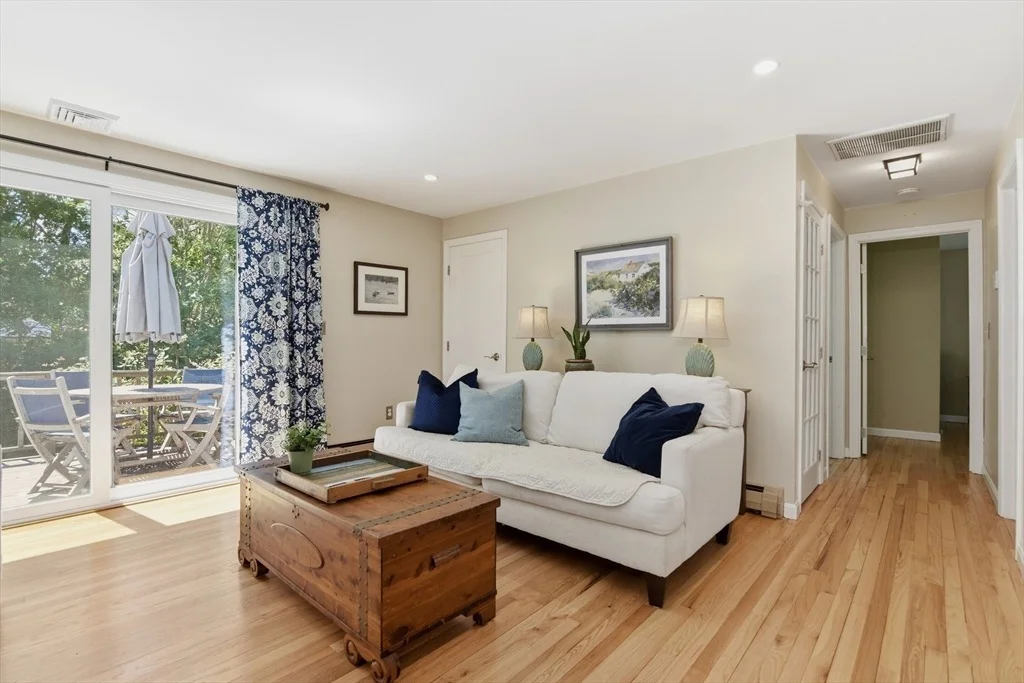 Photo of 8 Emerald Way
