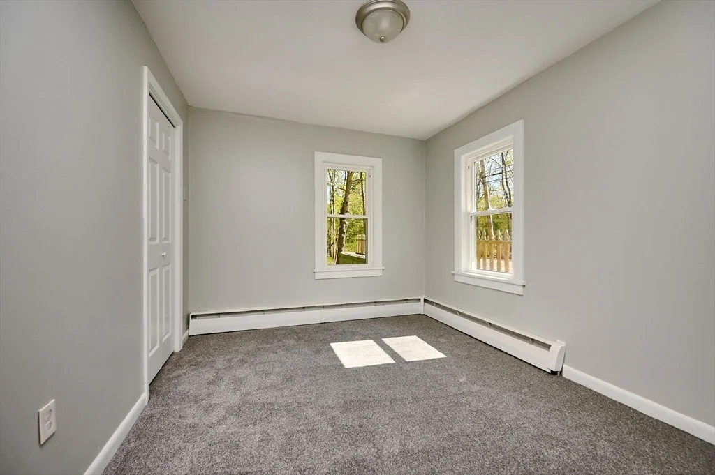 Photo of 140 Amherst Rd