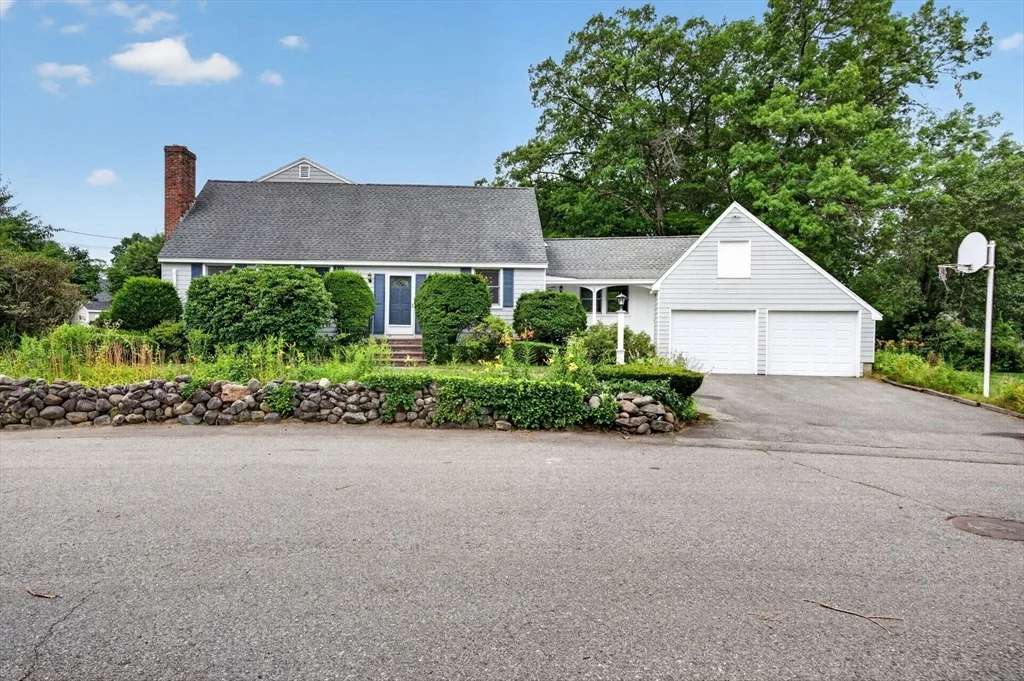 Photo of 8 Marion Ave