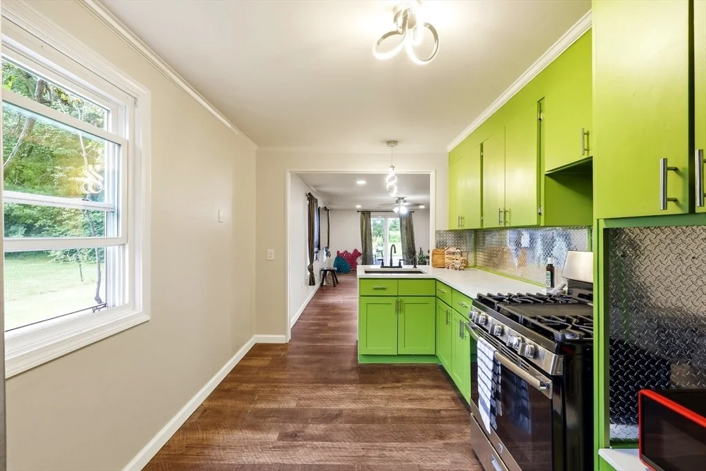 Photo of 75 Greystone Ave