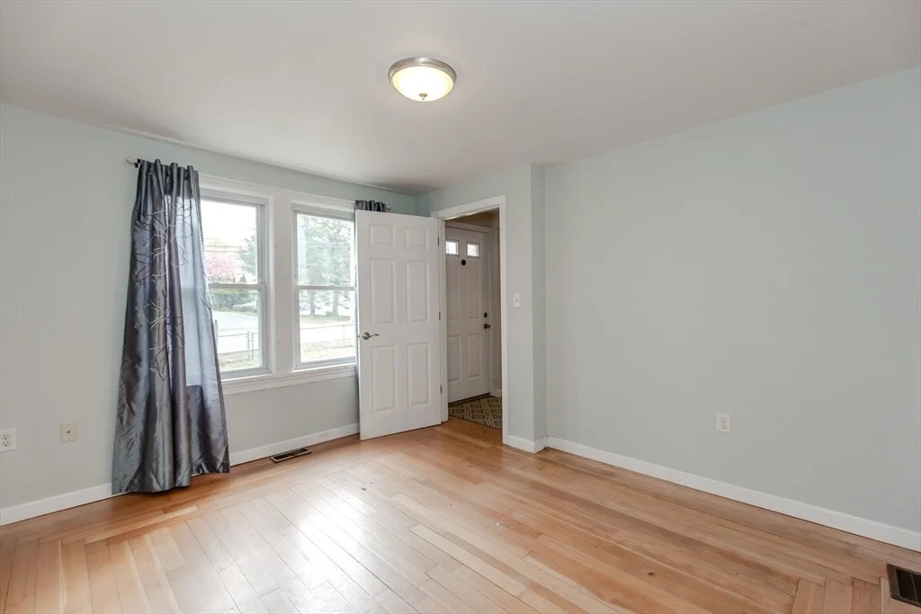 Photo of 310 Mendon Road
