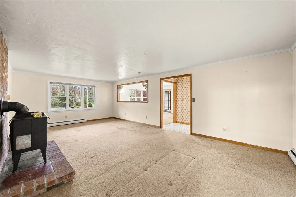 Photo of 14 Estey Way